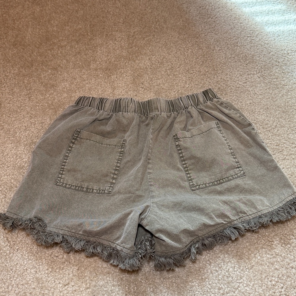 Green Fringe Pull On Drawstring Shorts - Picture 4 of 4